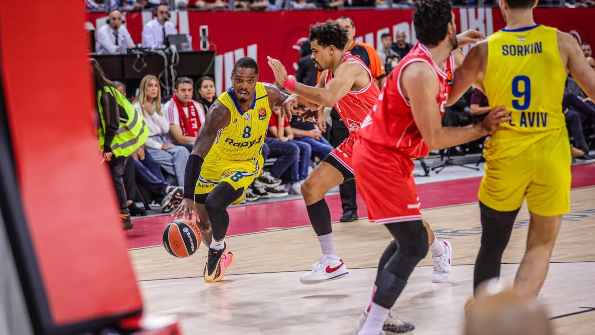 Γουόκερ Μακάμπι μπάσκετ