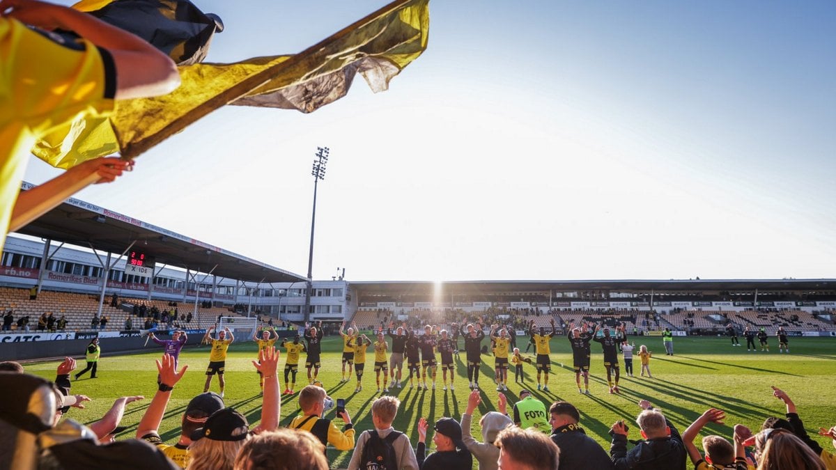 Φιέστα με γκολ για τη Λίλεστρομ