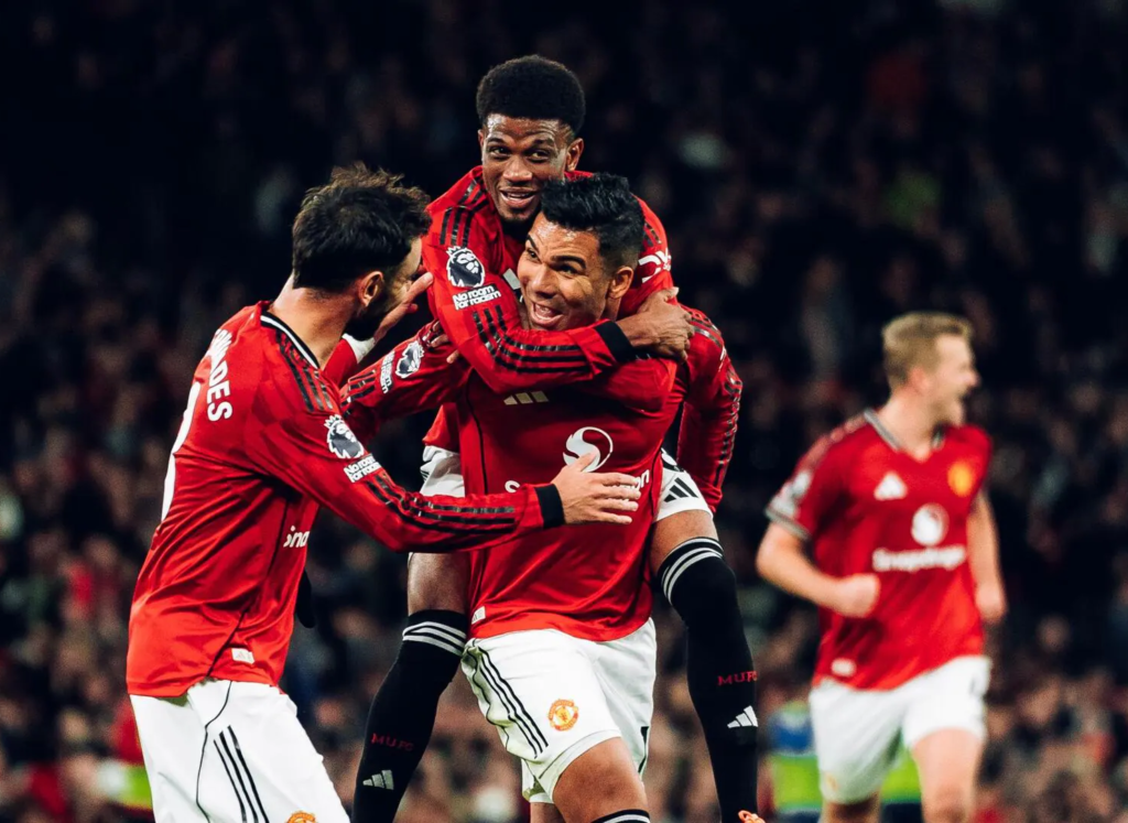 Γιουνάιτεντ - Έβερτον Κανάλι ▶️ Ο αγώνας σε Live Streaming (24/11)