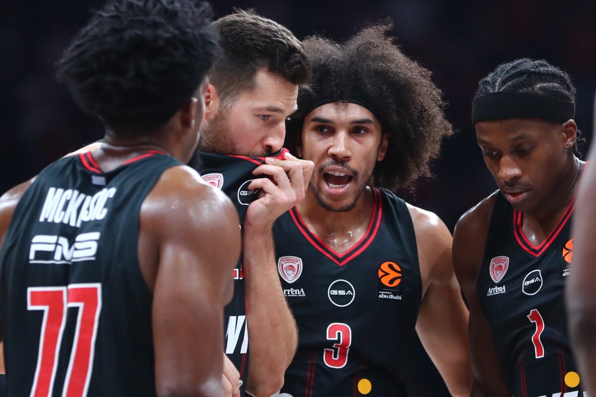 Επιστροφή στις νίκες για τον Ολυμπιακό με ενισχυμένες αποδόσεις στη Novibet! (21/11)