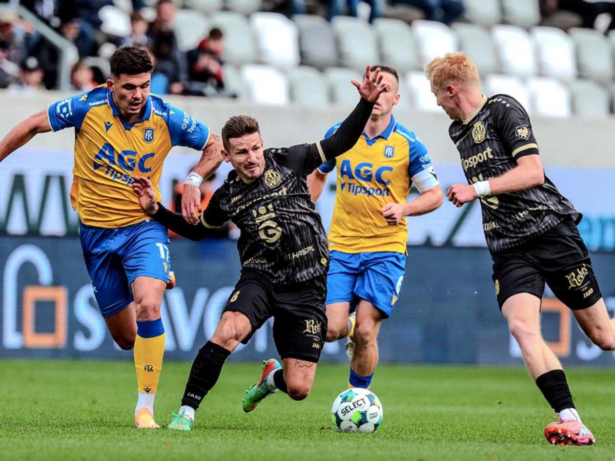 Μποχέμιανς 1905 - Χράντετς Κράλοβε