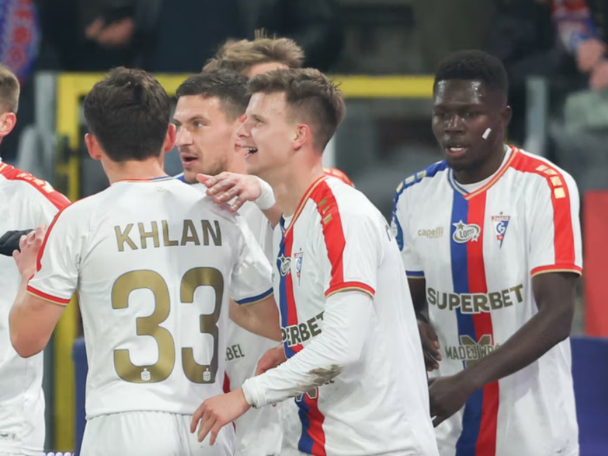 Γκόρνικ Ζάμπζε - Άρκα Γκντίνια