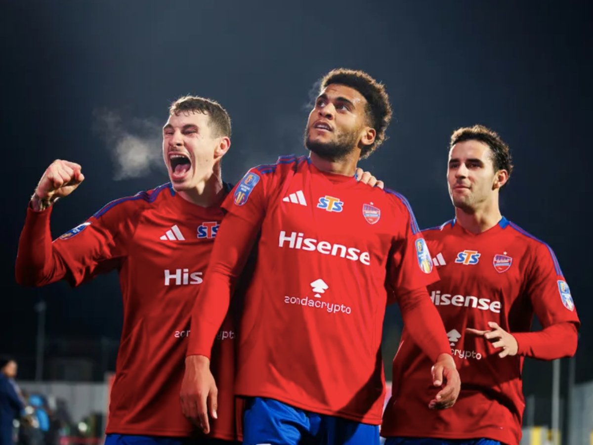 Κορόνα Κίελτσε - Ράκοφ Τσεστόχοβα