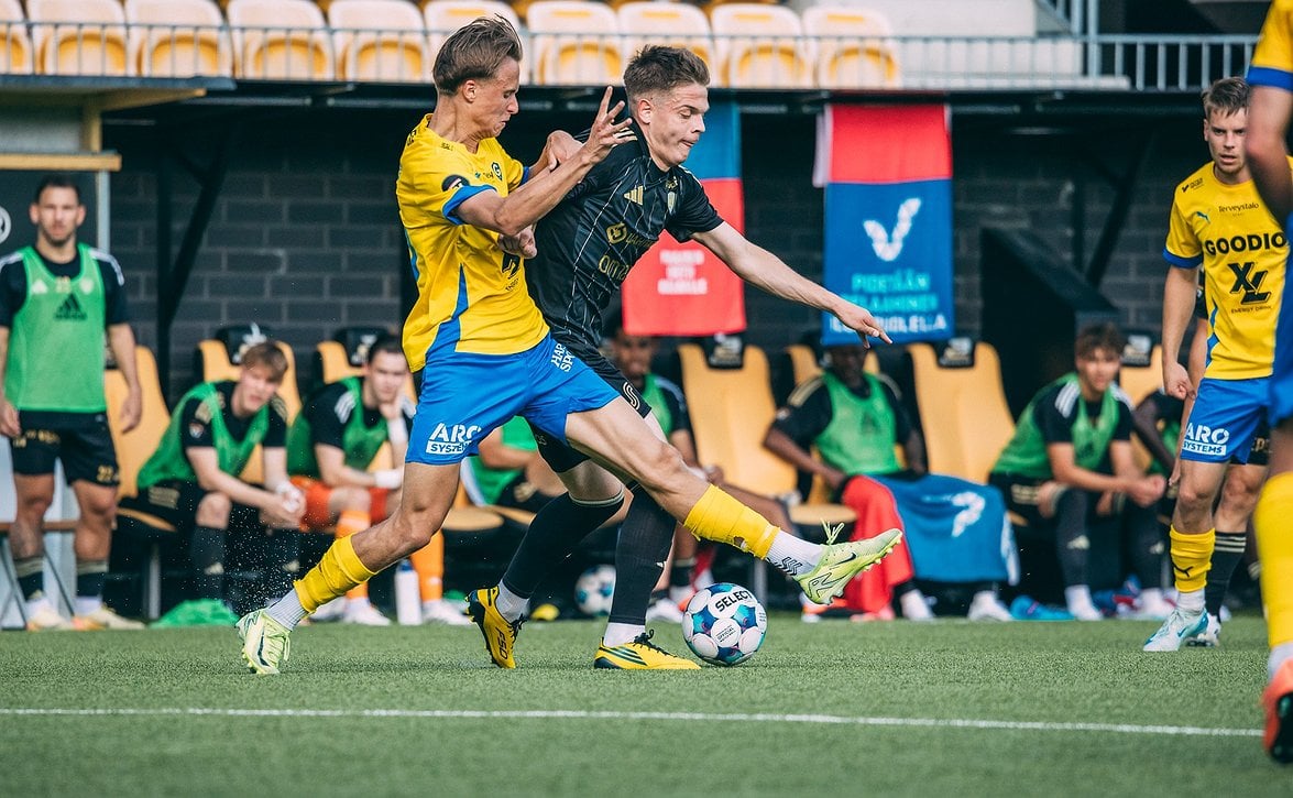 Σεϊναγιόεν - Γκνίσταν