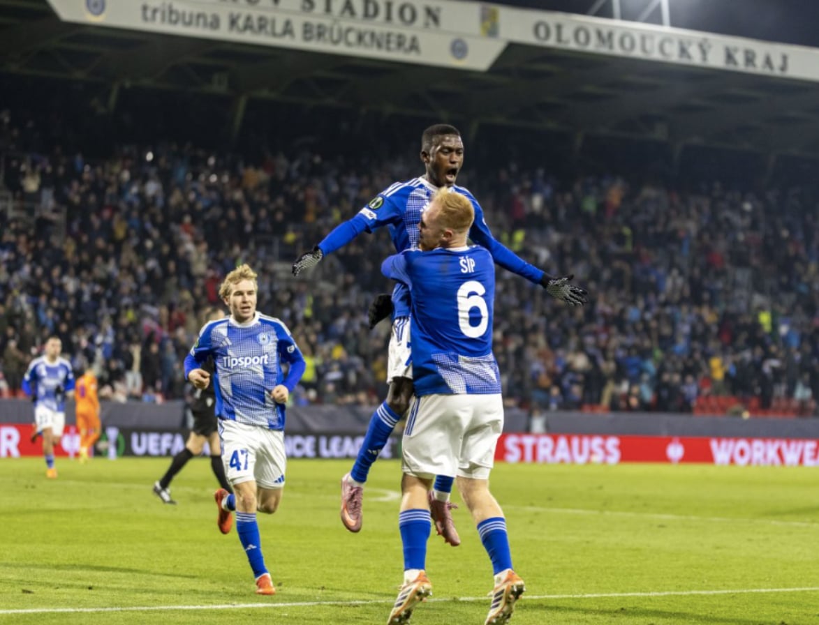 Σλόβαν Λίμπερετς - Σίγμα Όλομουτς