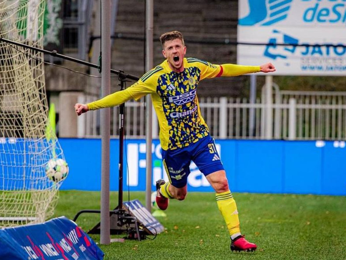 Ζλιν - Μποχέμιανς 1905