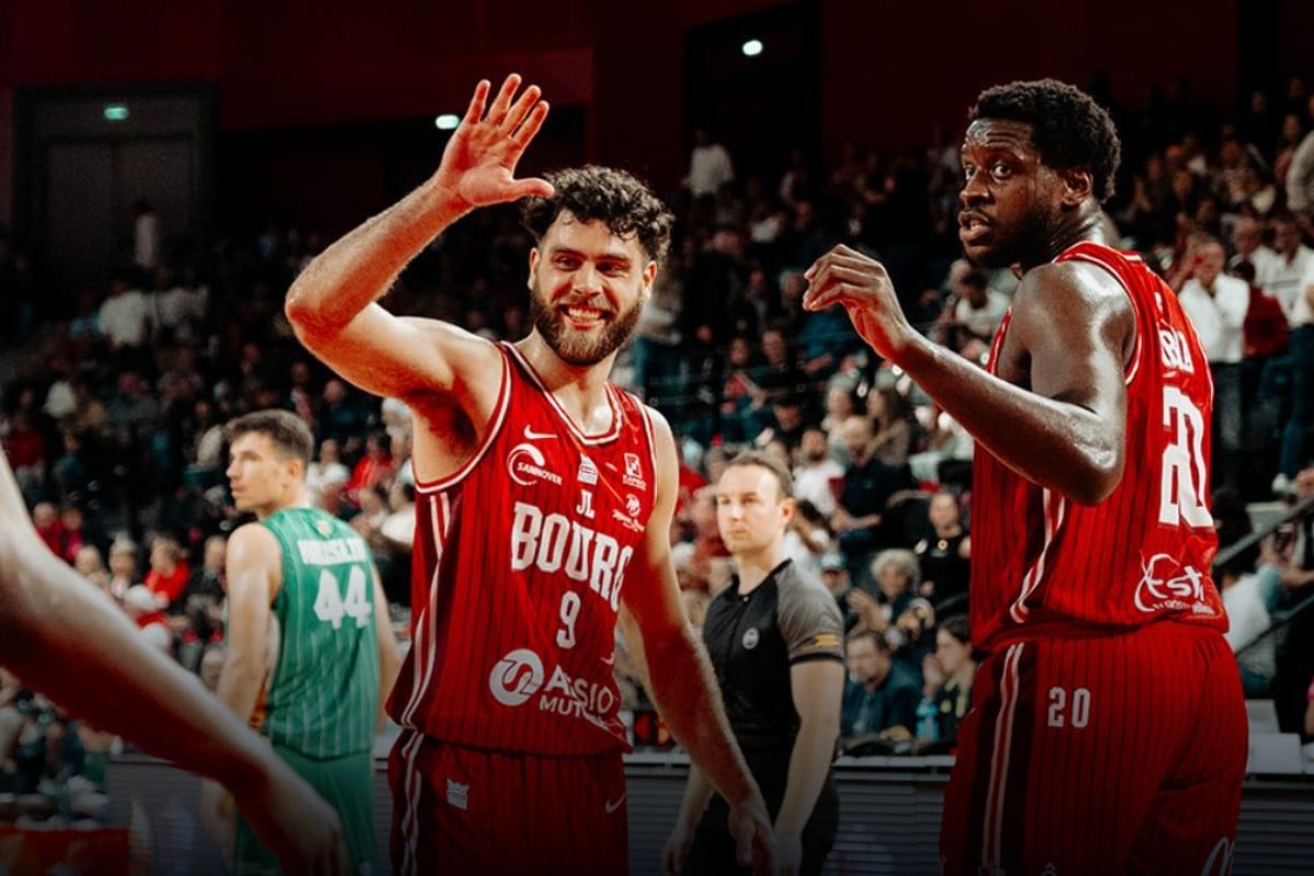 Βάζει εμπόδιo η Μπουργκ