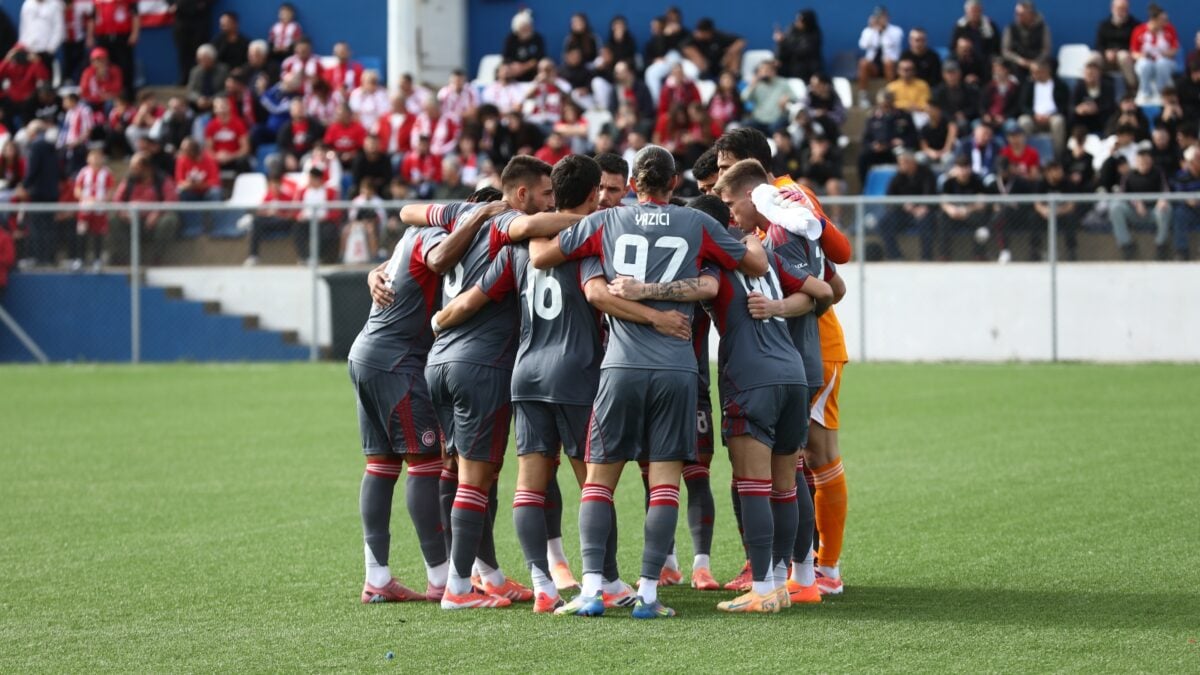 Σε Πειραιά, Βόλο και Νησί!