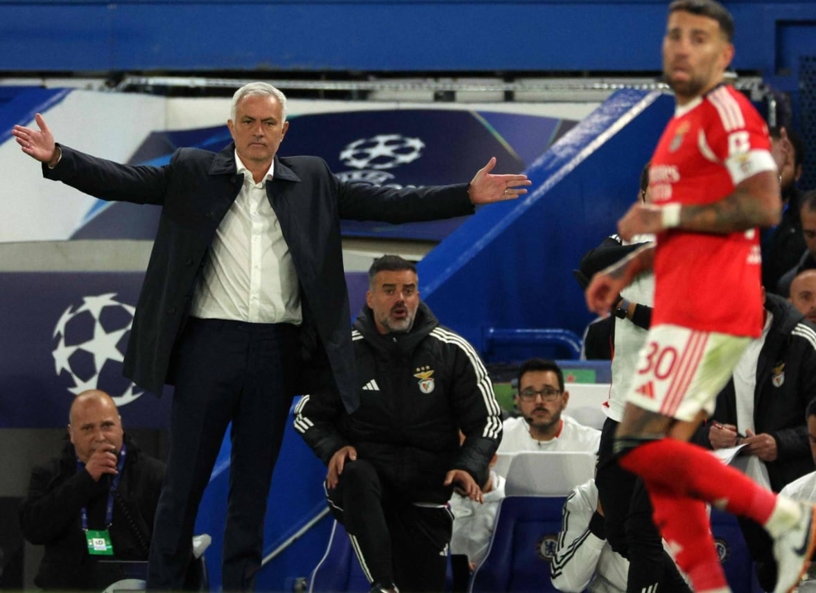 feirense-mpenfika-171225