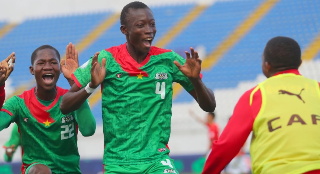 Οι τριάρες και ο αυταρχικός