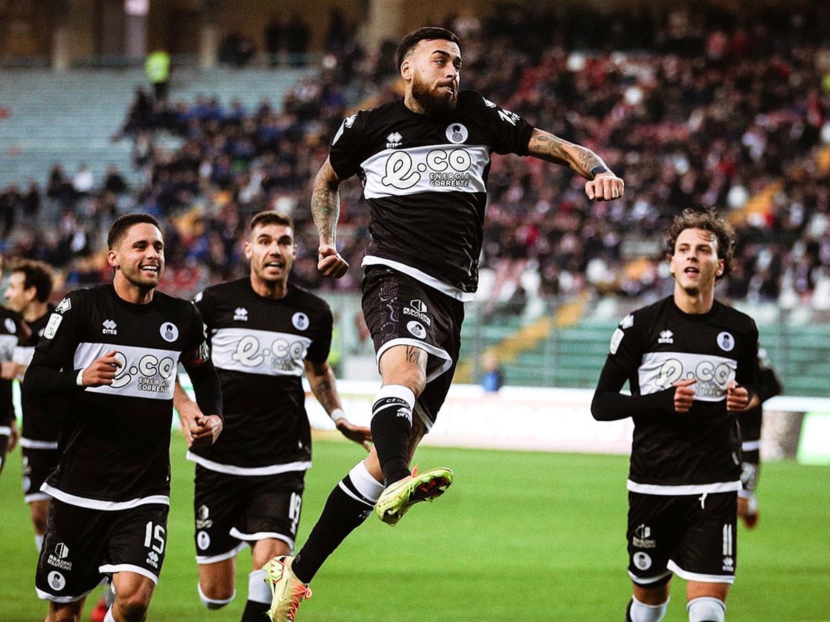 Καταντζάρο - Τσεζένα