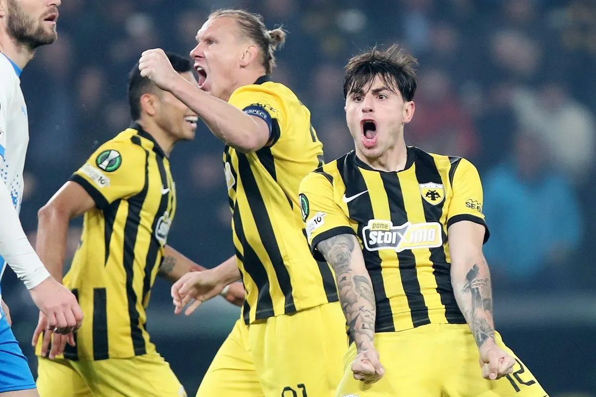 Τρεμπλ ΑΕΚ απόδοση