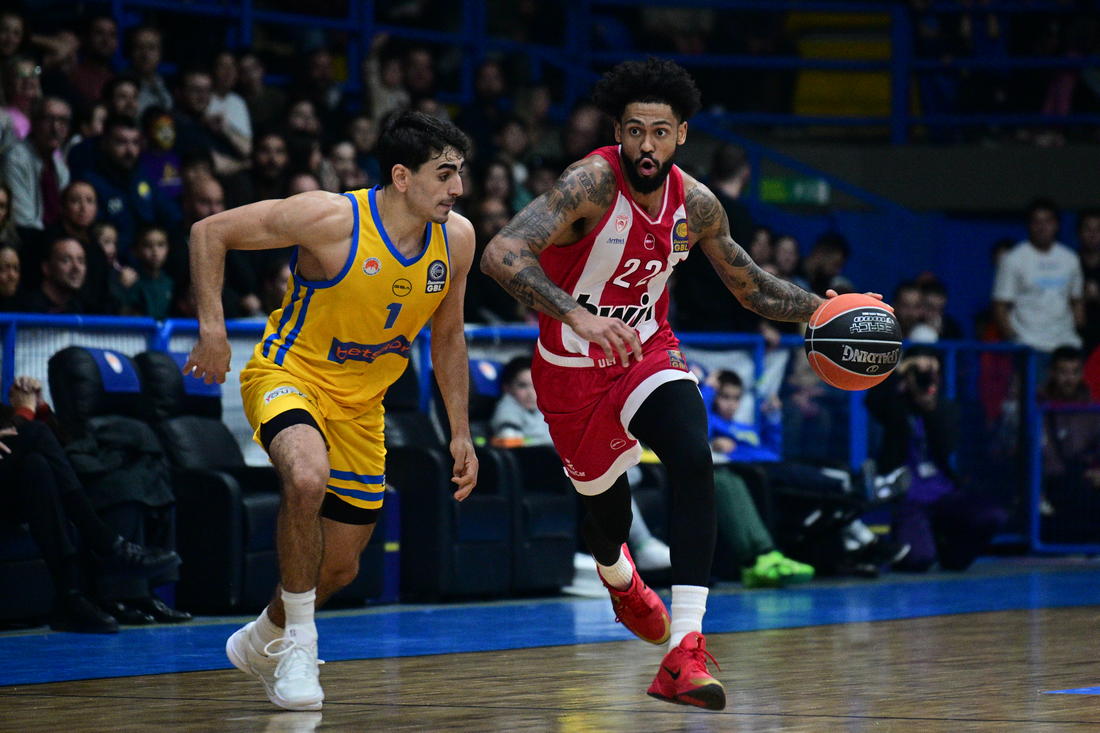 Ολυμπιακός - Περιστέρι