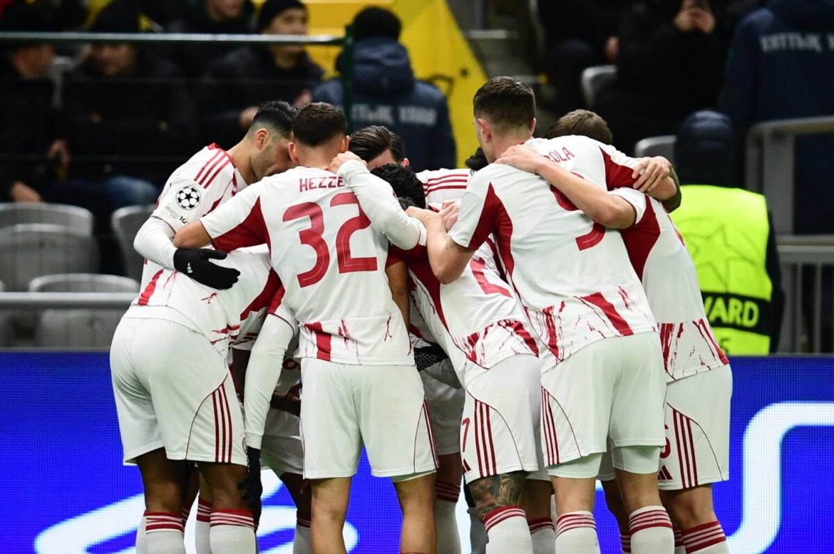 Στα… κάγκελα