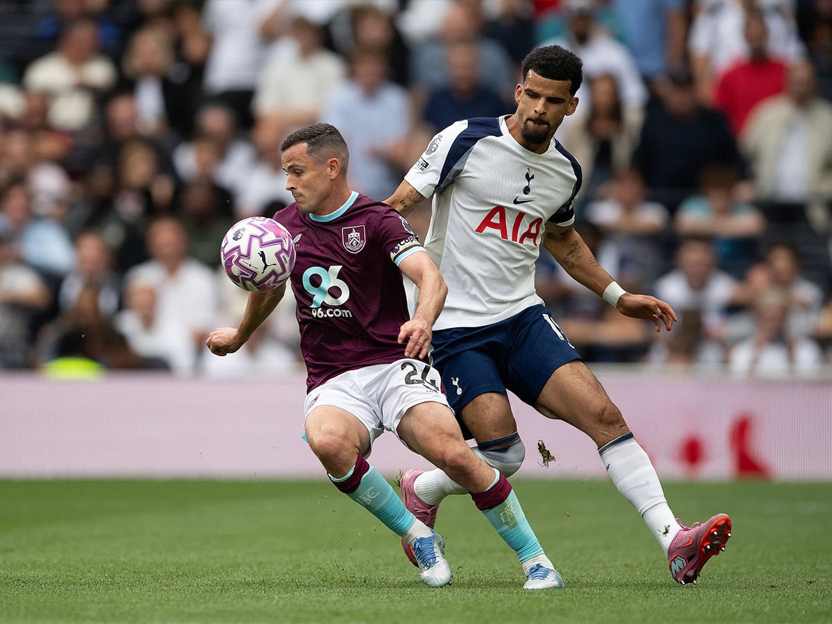 Μπέρνλι - Τότεναμ