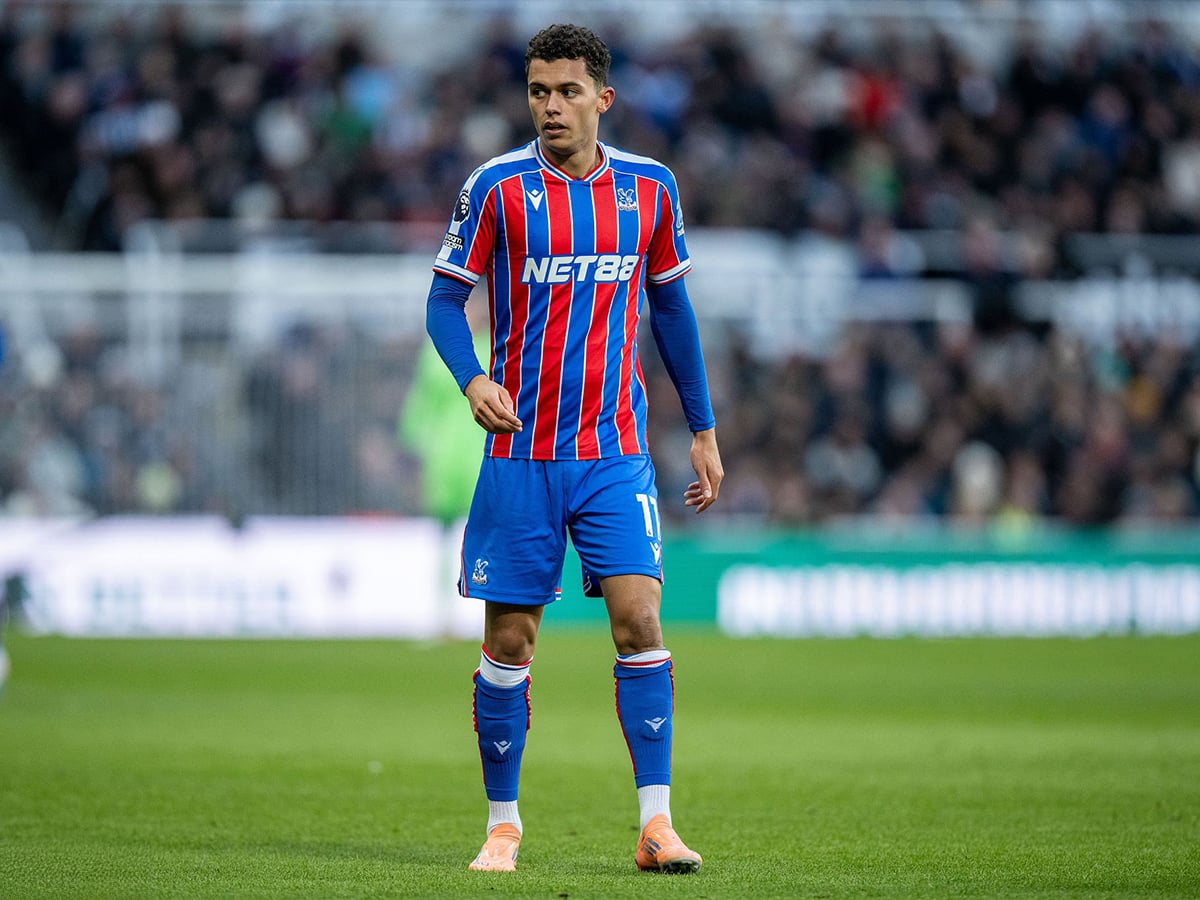 Μάκλσφιλντ - Κρίσταλ Πάλας