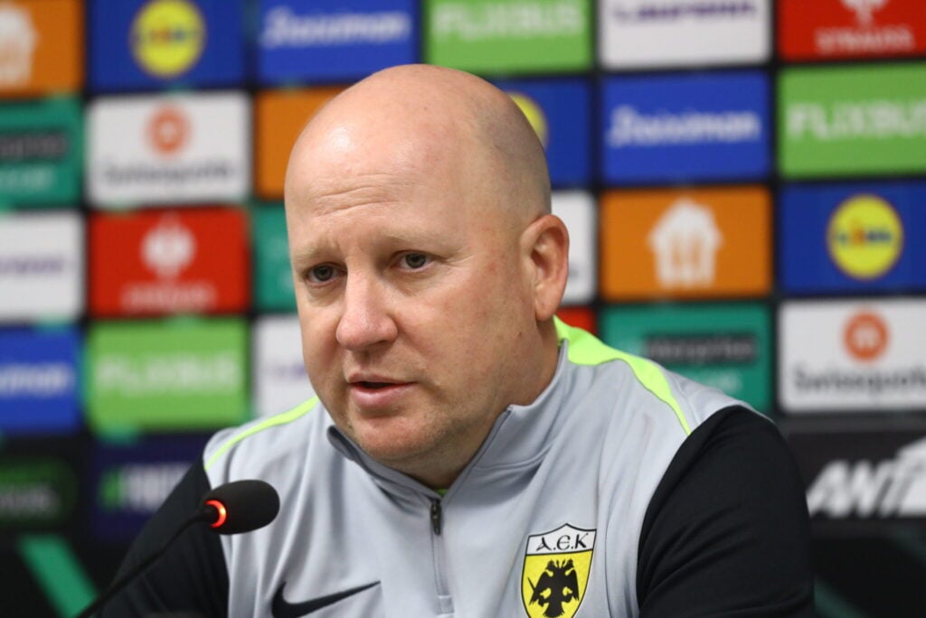 nicolic aek metagrafes