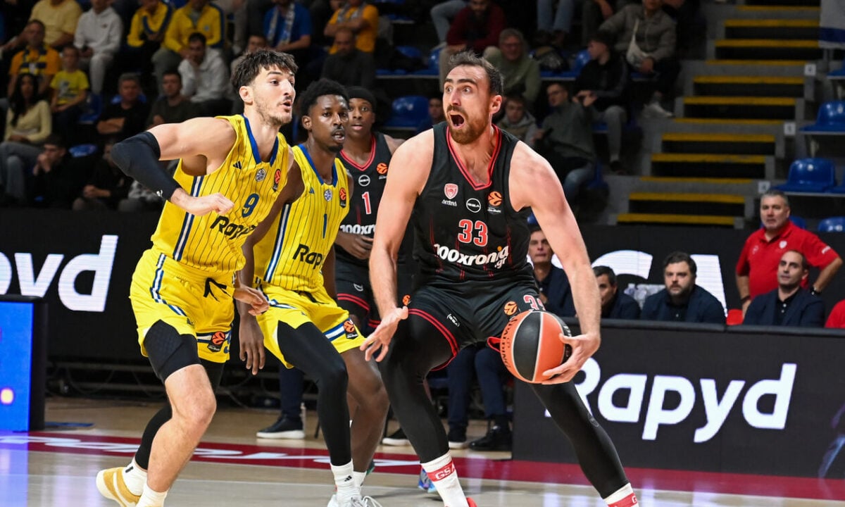 «Πονηρά» παιχνίδια για τους «αιώνιους»