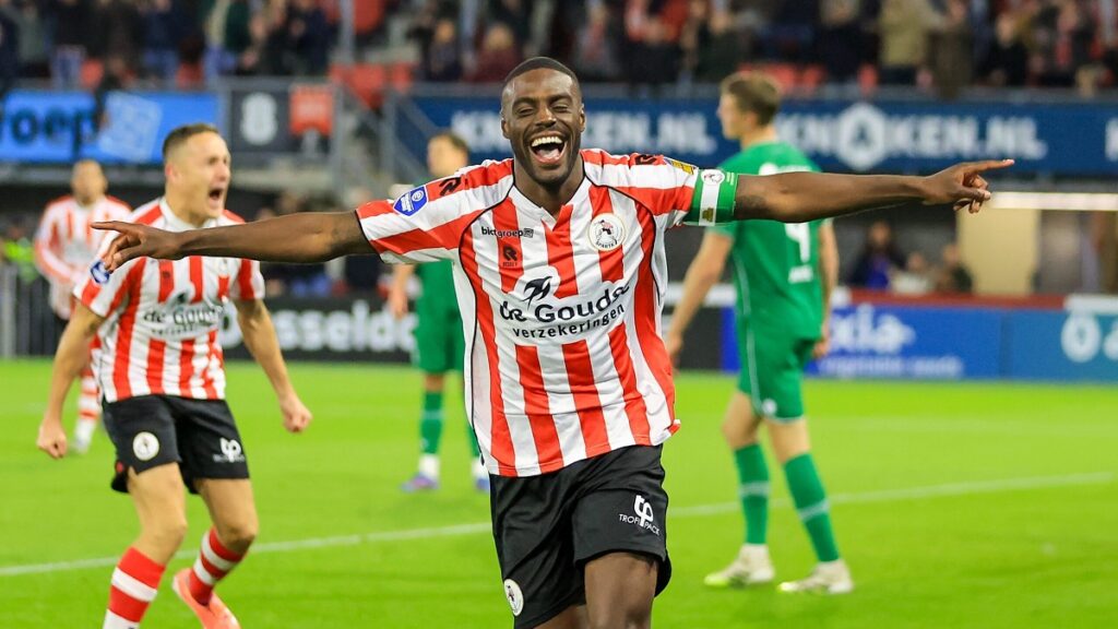 Με πληρώνει; Την ξαναποντάρω