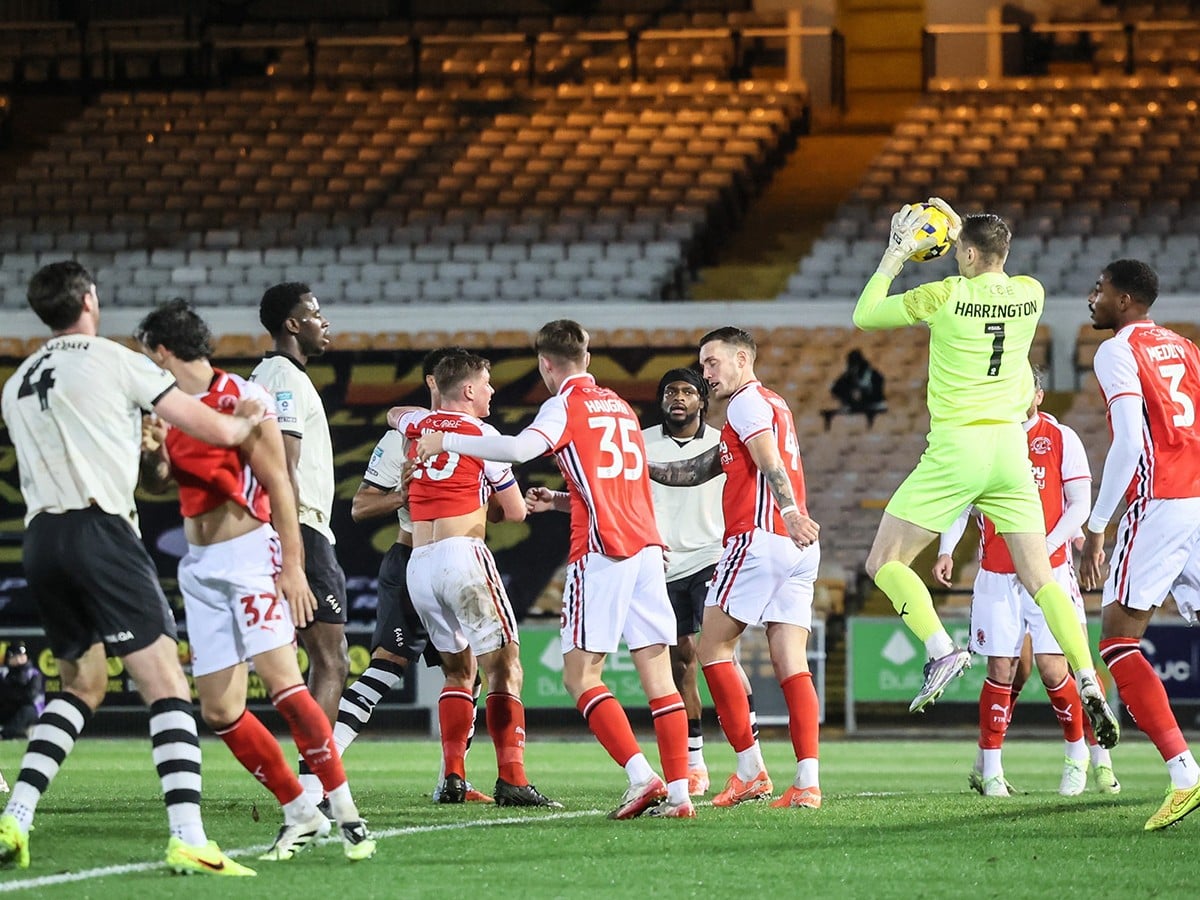 Πορτ Βέιλ - Φλίτγουντ Τάουν