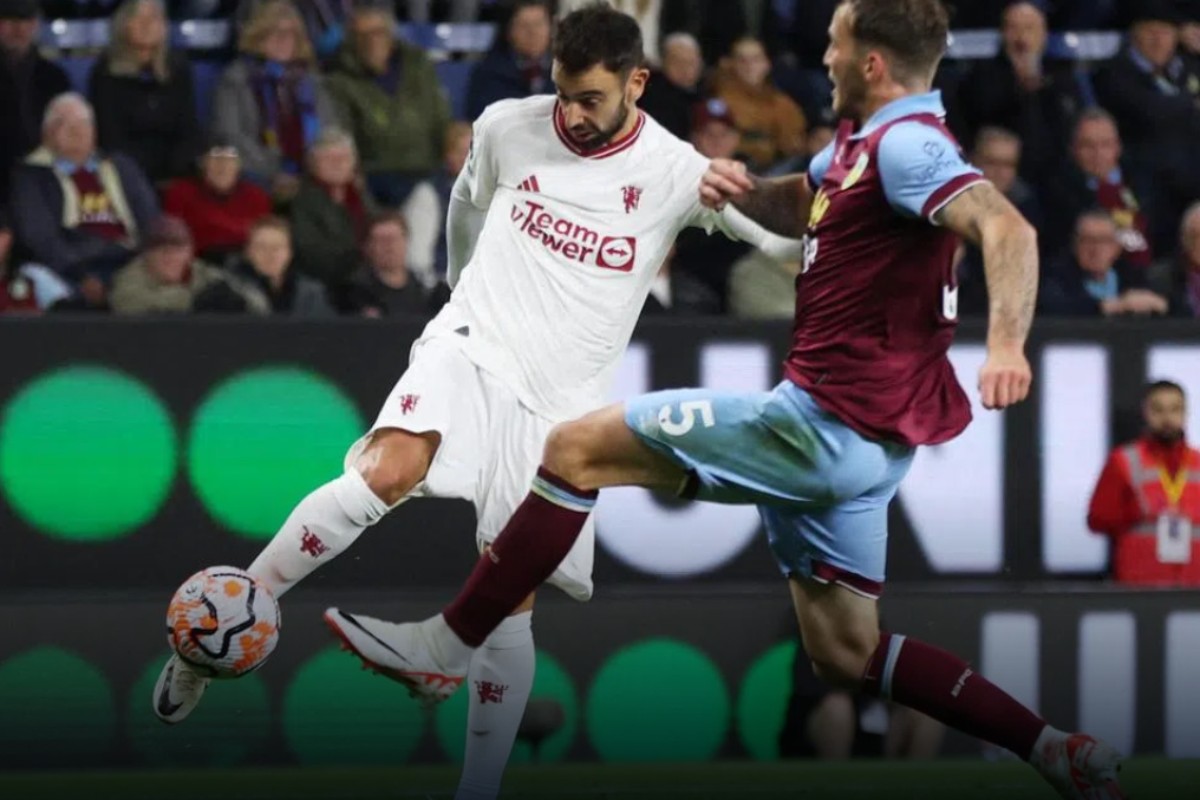 Με το… δεξί οι υπηρεσιακοί