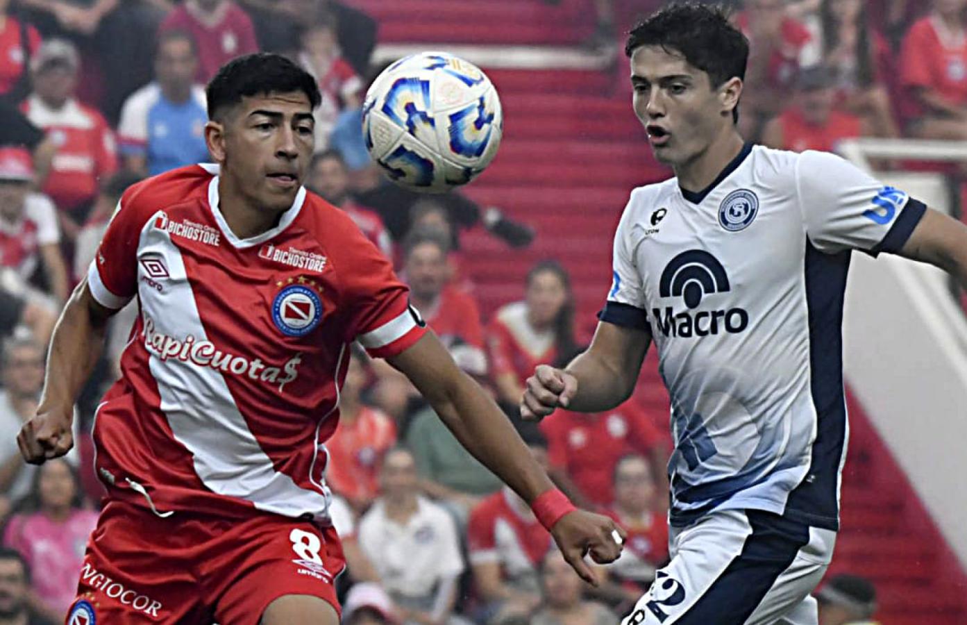 Μπαρσελόνα Γκουαγιακίλ - Αρχεντίνος Τζούνιορς