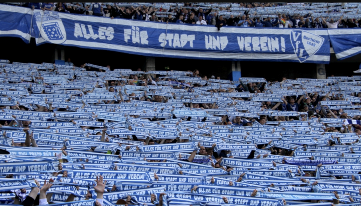 Το Ντίσελντορφ βάφεται μπλε!