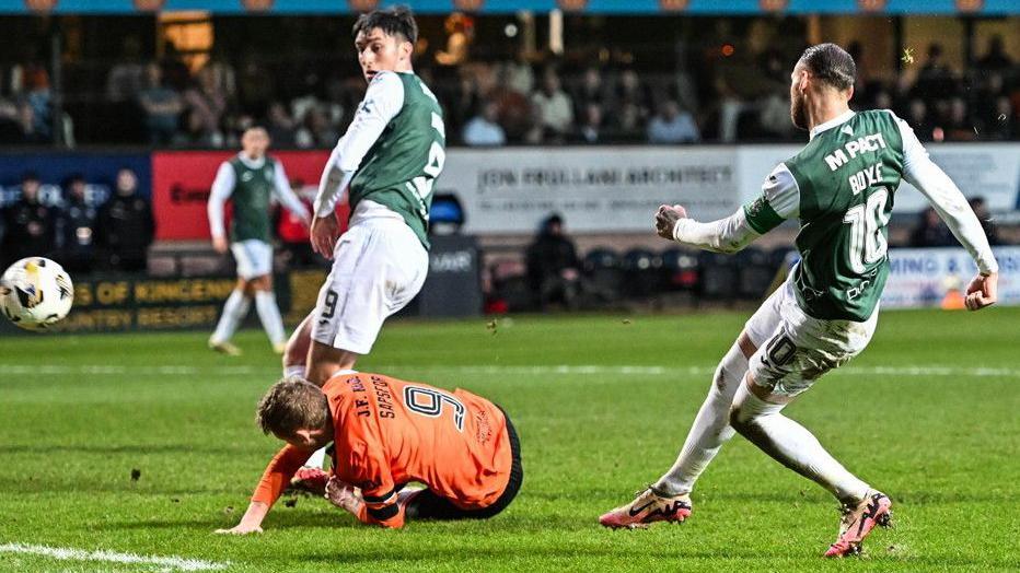 Χιμπέρνιαν - Νταντί Γιουνάιτεντ