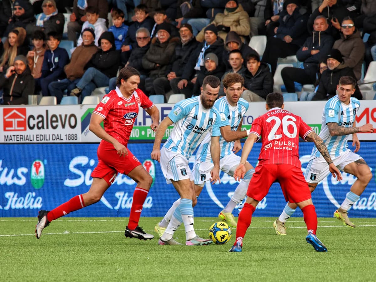 Μόντσα - Εντέλα