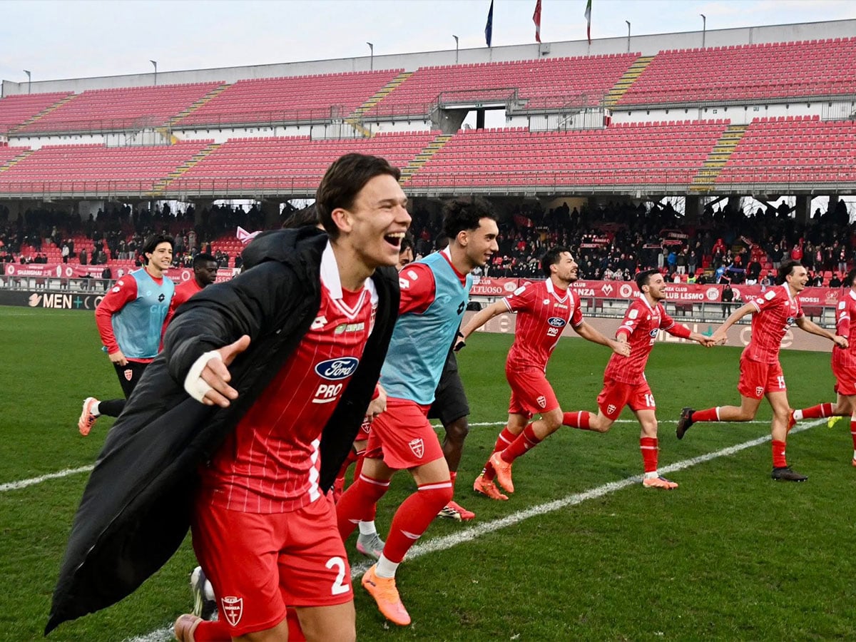 Μόντσα - Γιούβε Στάμπια