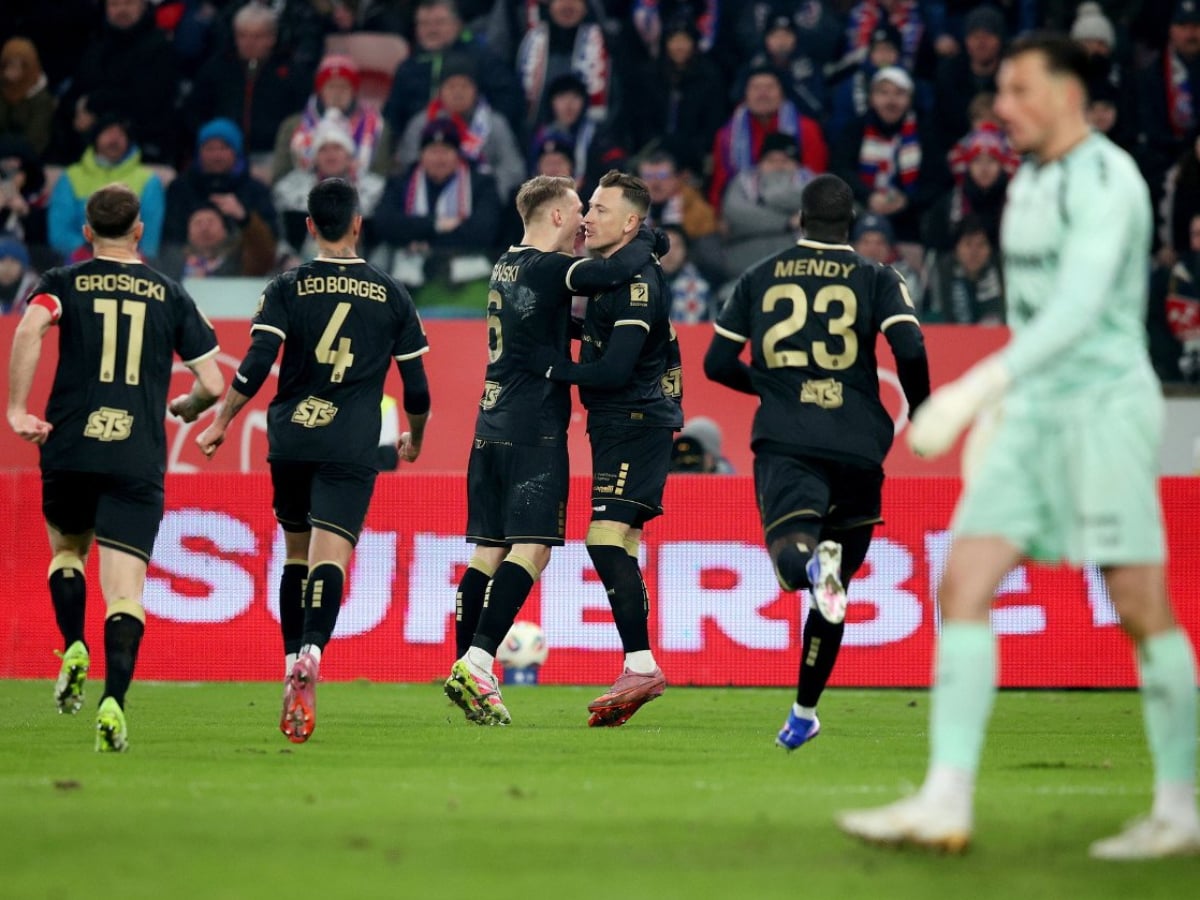 Πόγκον Στσέτσιν - Βίτζεβ Λοτζ