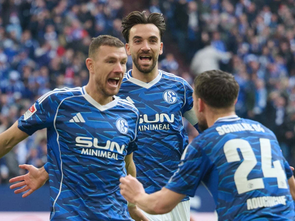 Χόλσταϊν Κίελ - Σάλκε