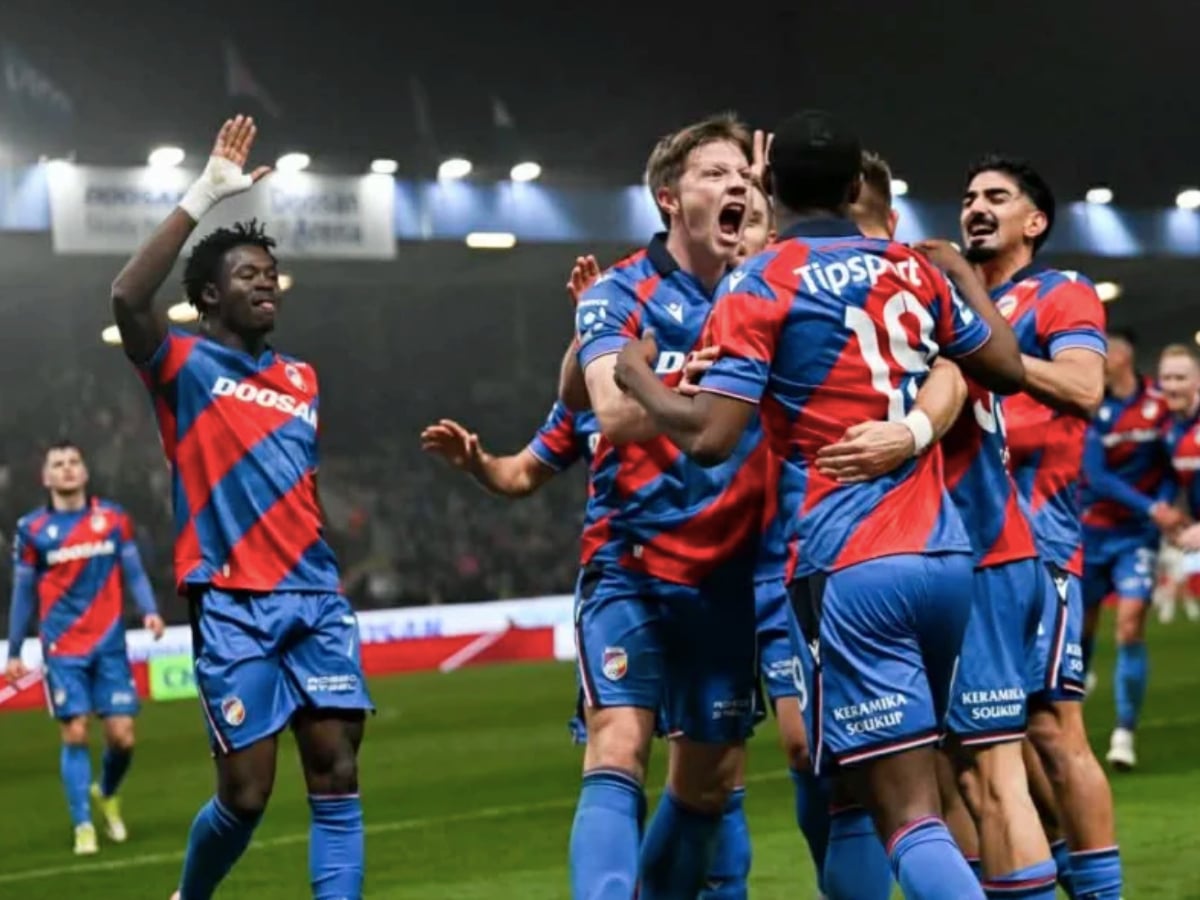 Σίγμα Όλομουτς - Βικτόρια Πλζεν