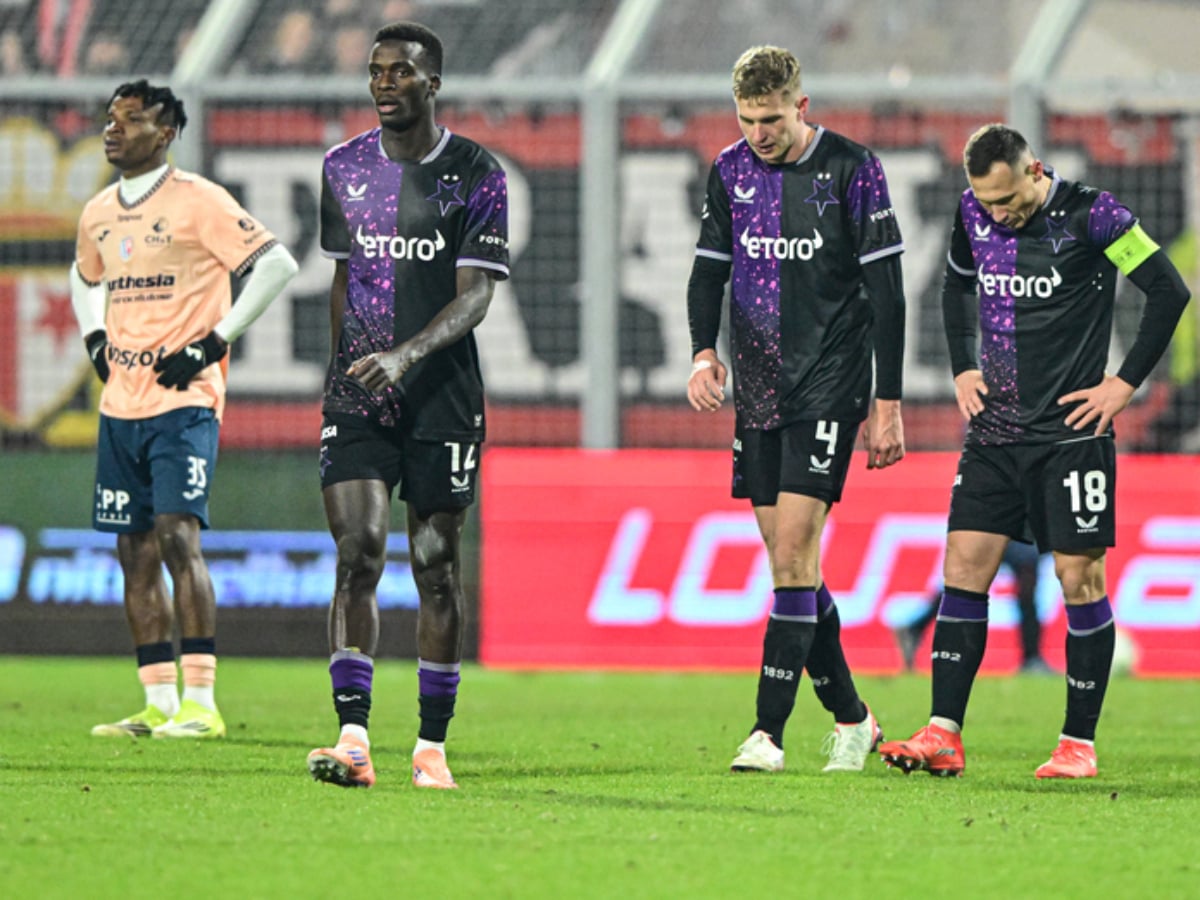 Σλάβια Πράγας - Μλάντα Μπόλεσλαβ