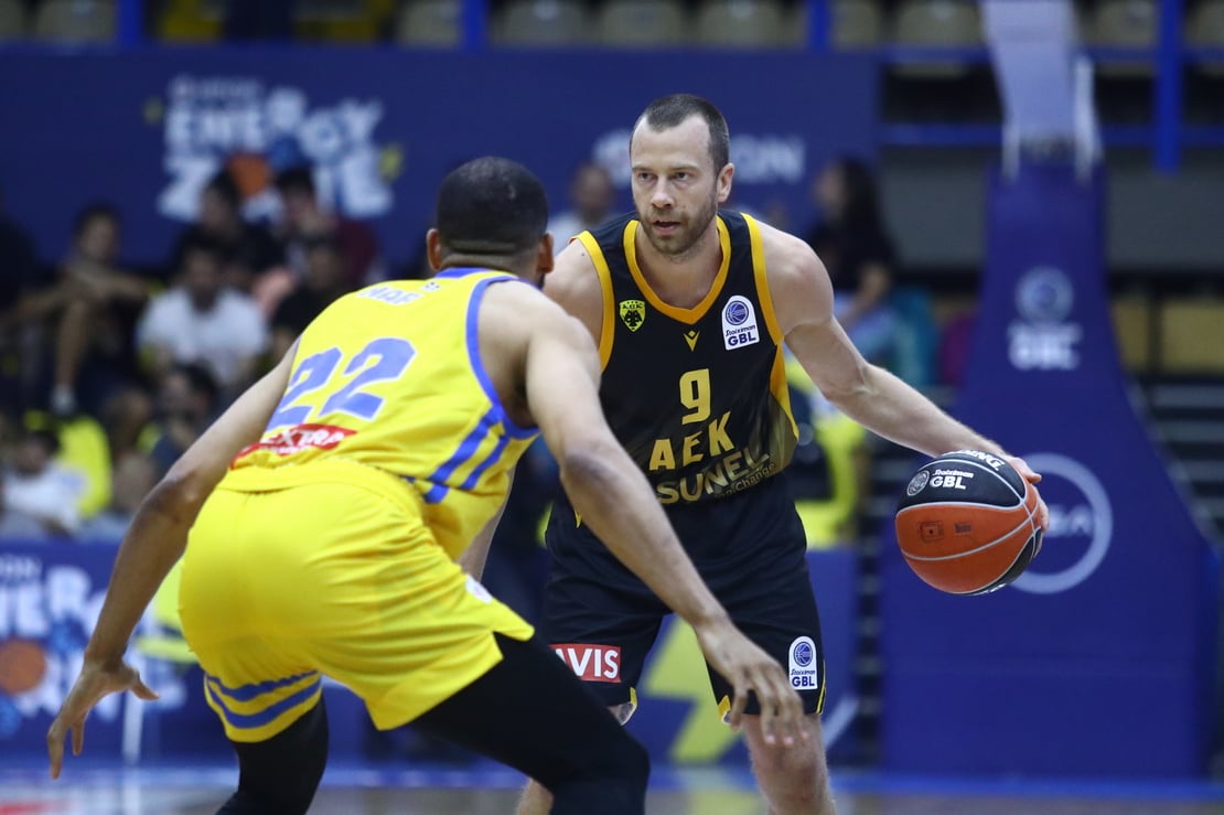 ΑΕΚ - Περιστέρι