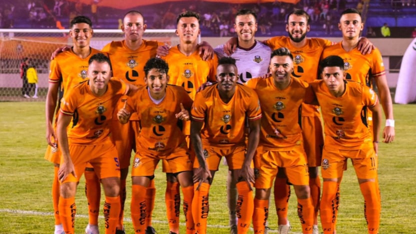 Ντεπορτίβο Κουένκα - Libertad