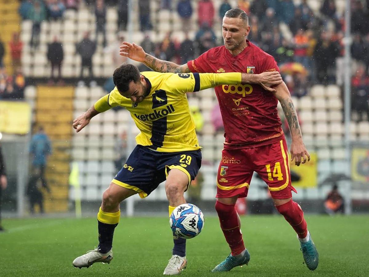 Καταντζάρο - Μόντενα