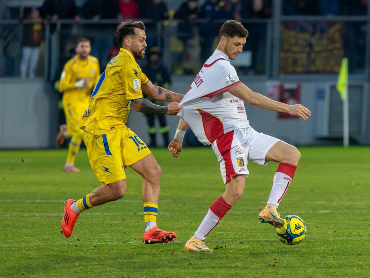 Καταντζάρο - Φροζινόνε