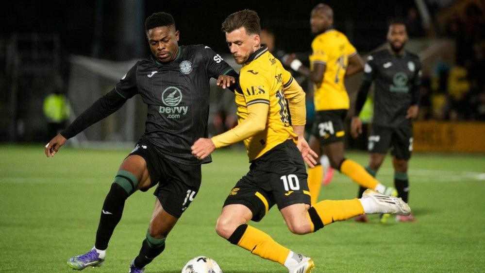 Χιμπέρνιαν - Λίβινγκστον