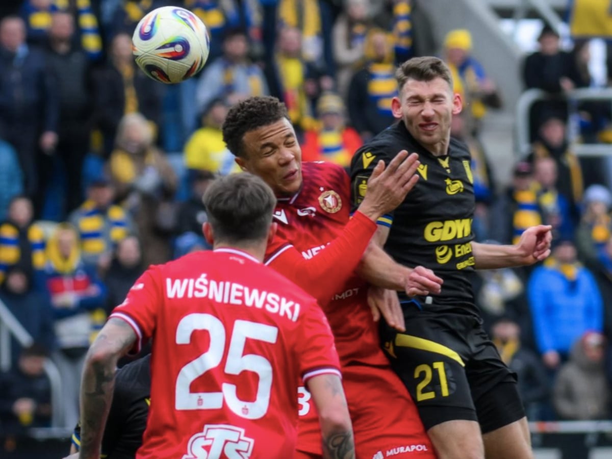 Κορόνα Κίελτσε - Άρκα Γκντίνια