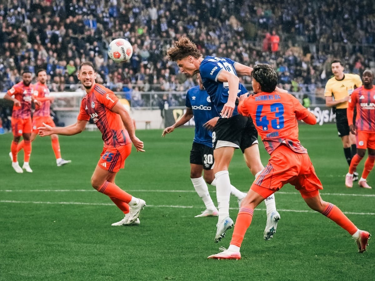 Σάλκε - Αρμίνια Μπίλεφελντ