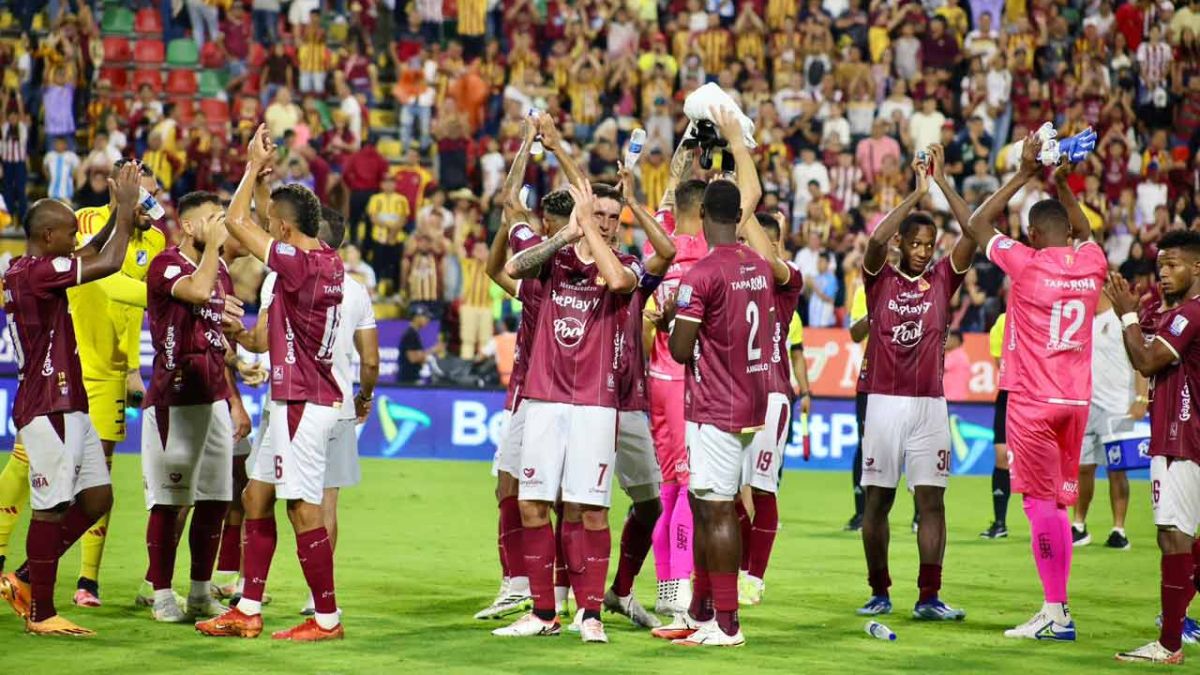 Ντεπόρτες Τόλιμα - Ουνιβερσιτάριο