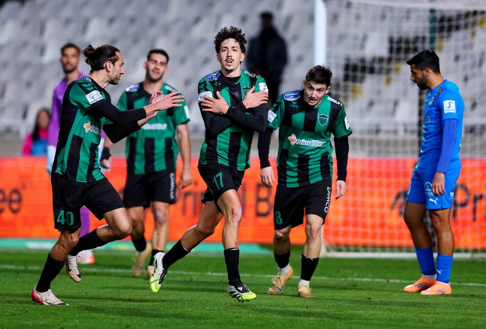 Εθνικός Αχνας - Ολυμπιακός Λευκωσίας