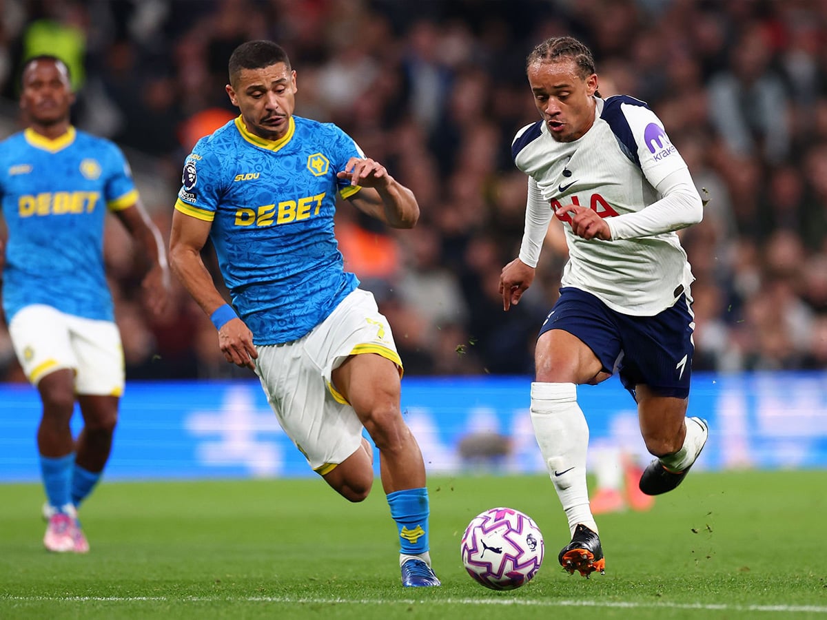 Γουλβς - Τότεναμ