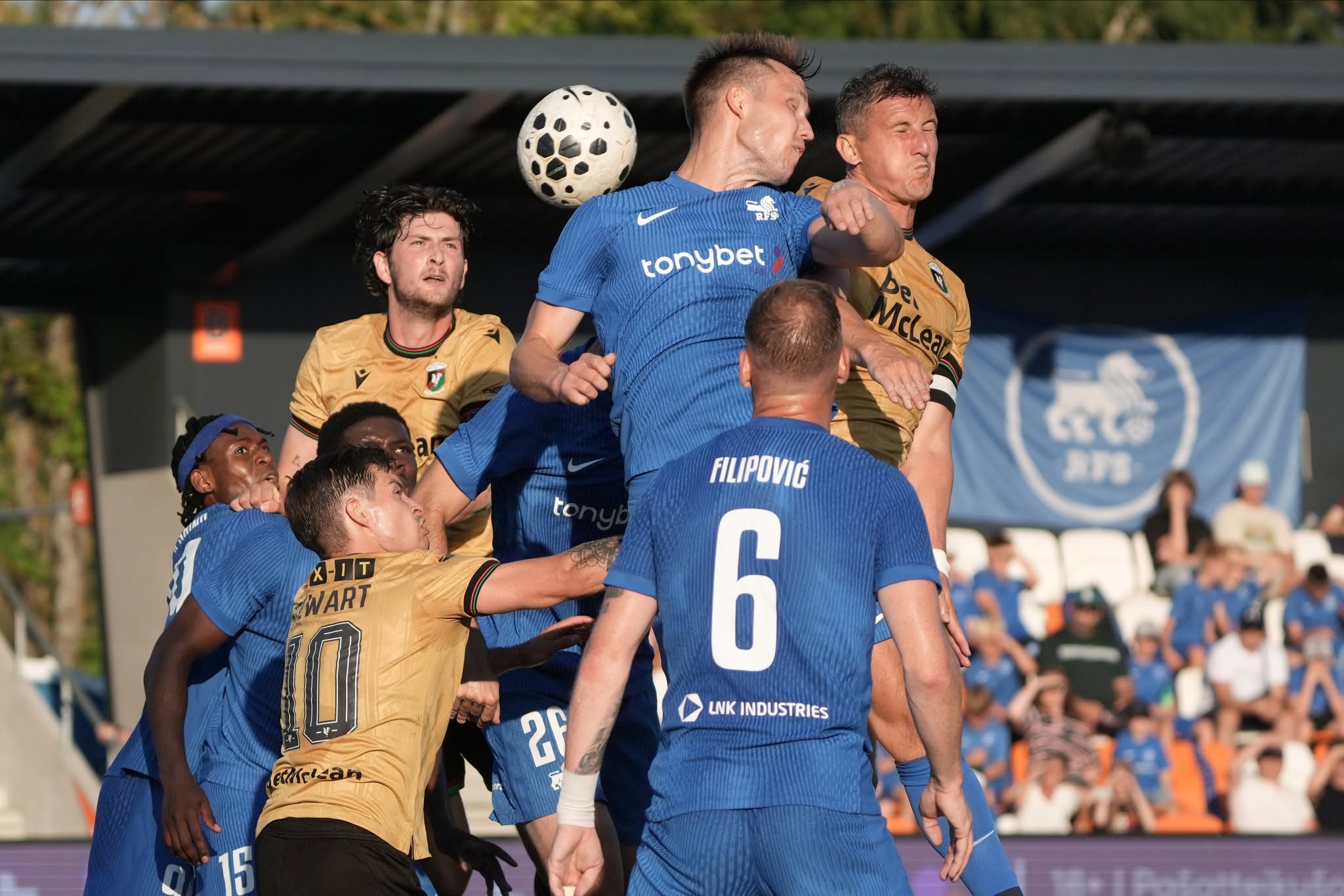 RFS - Βέστρι