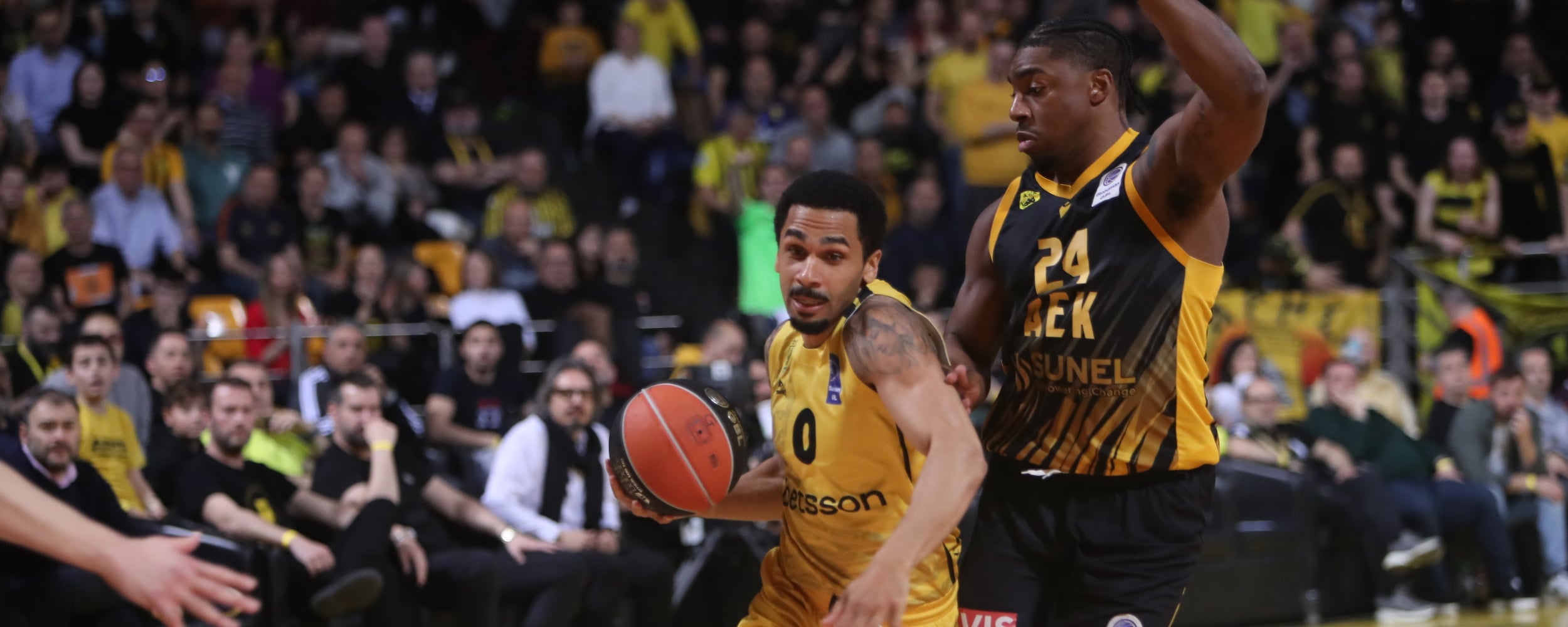 aris-aek-101026